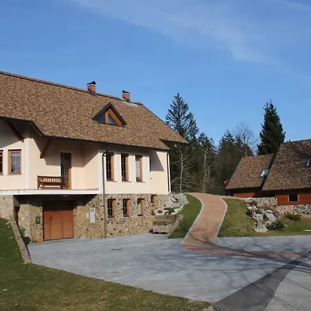 Charming Countryside House Apartament