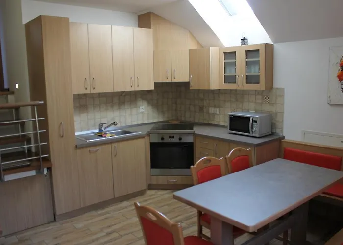 Charming Countryside House Lome